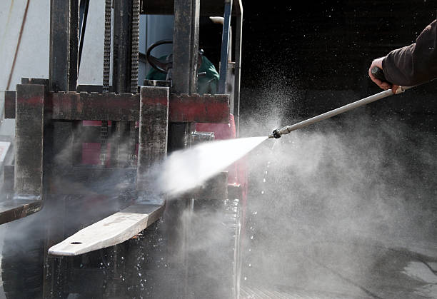 Why Choose Our Certified Pressure Washing Experts for Your Project Needs in Ocean Bluff Brant Rock, MA?